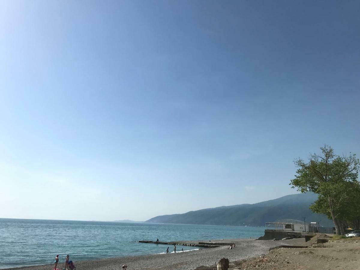 Ainar Hotel Gagra Exterior foto